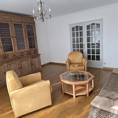 Appartement 3 pièces 1100 €