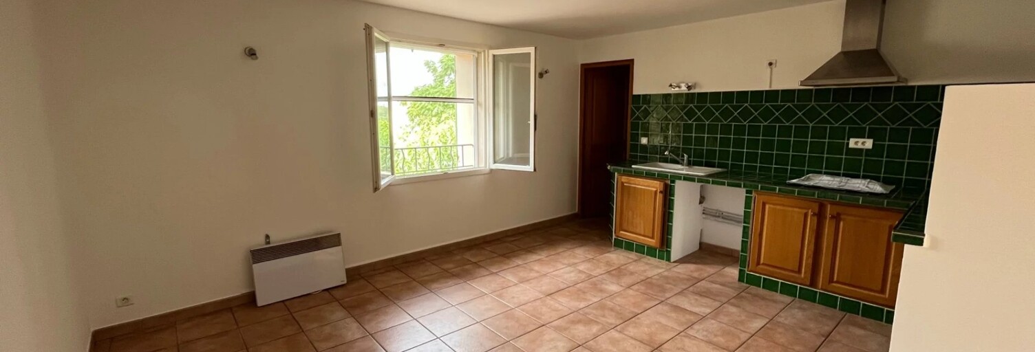 Maison 4 Pièces 80 m² à louer à La Tour-d'Aigues (84240)