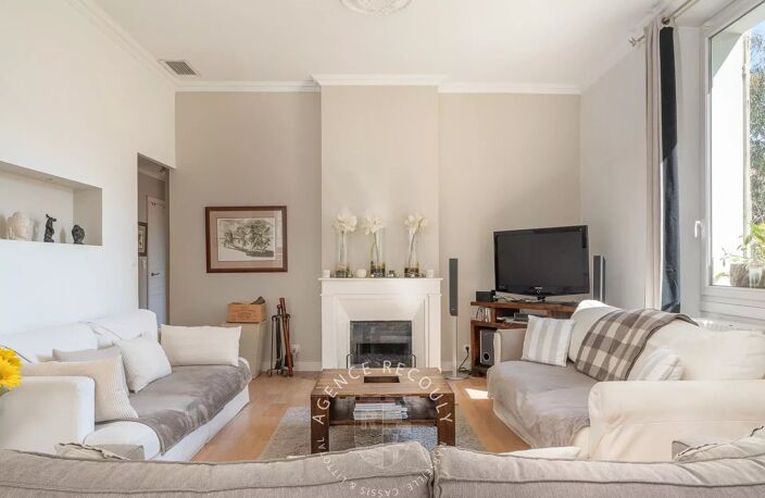 MAISON DE CHARME - PISCINE - POINTE ROUGE/PASTRÉ - 13008 MARSEIL — photo 4