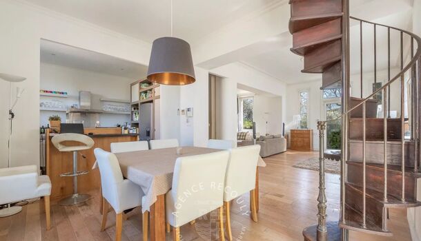 Villa / Maison 9 pièces  à vendre Marseille 8eme 13008