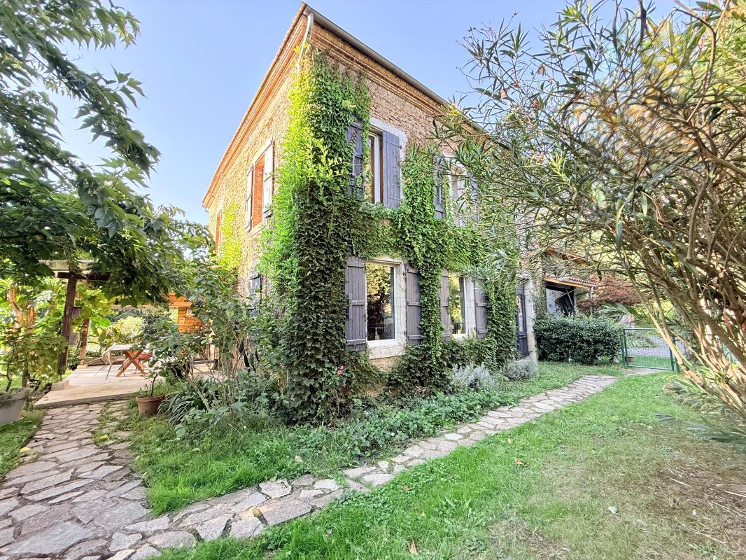 Villa / Maison  T7 à vendre Riscle 32400