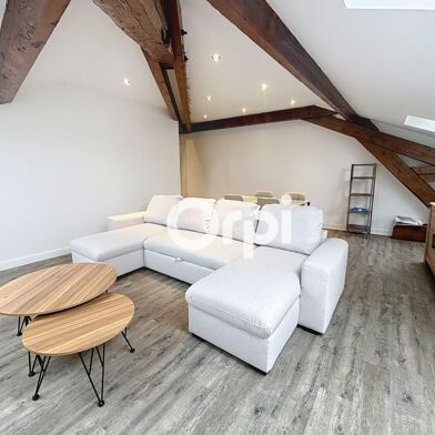 Appartement 3 pièces 990 €