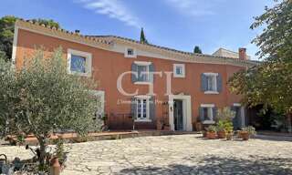 Maison 6 Pièces 230 m² à vendre à Vaison-la-Romaine (84110)