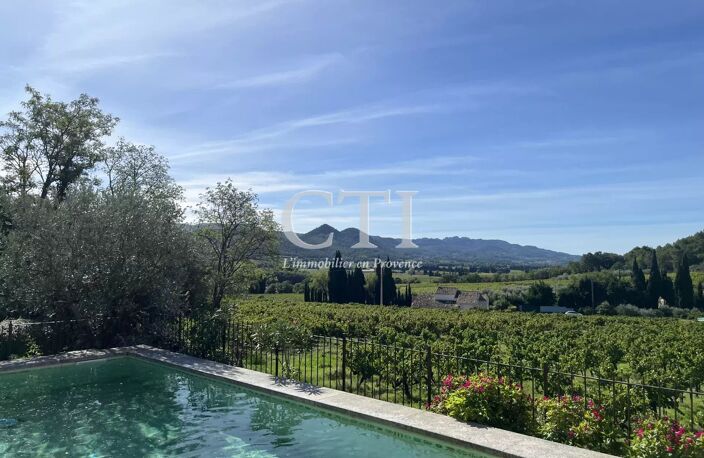 Ancienne magnanerie du XVIIIᵉ siècle rénovée avec piscine et vue — photo 5