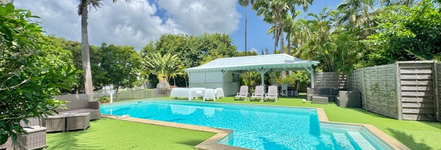 Maison 11 Pièces 232 m² à vendre à Saint-François (97118)