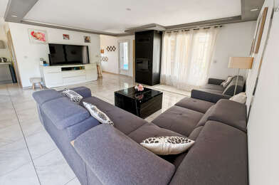 Maison 9 pièces 349000 €