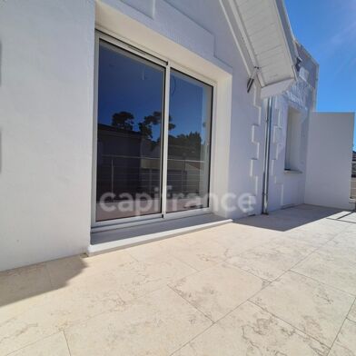 Appartement 3 pièces 438900 €