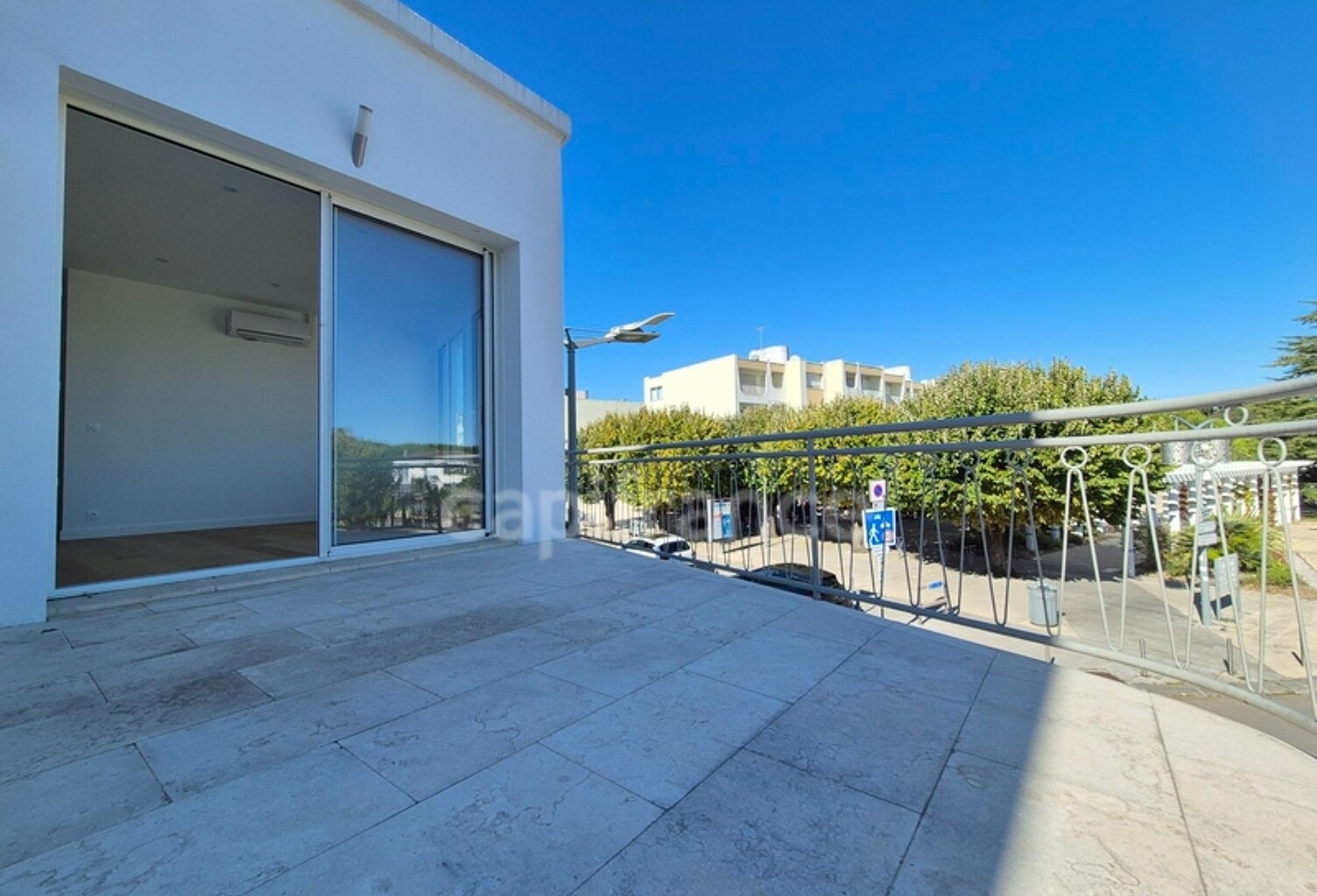 Appartement à vendre 3 pièces SAINT PALAIS SUR MER (17) - Terrasse — photo 1