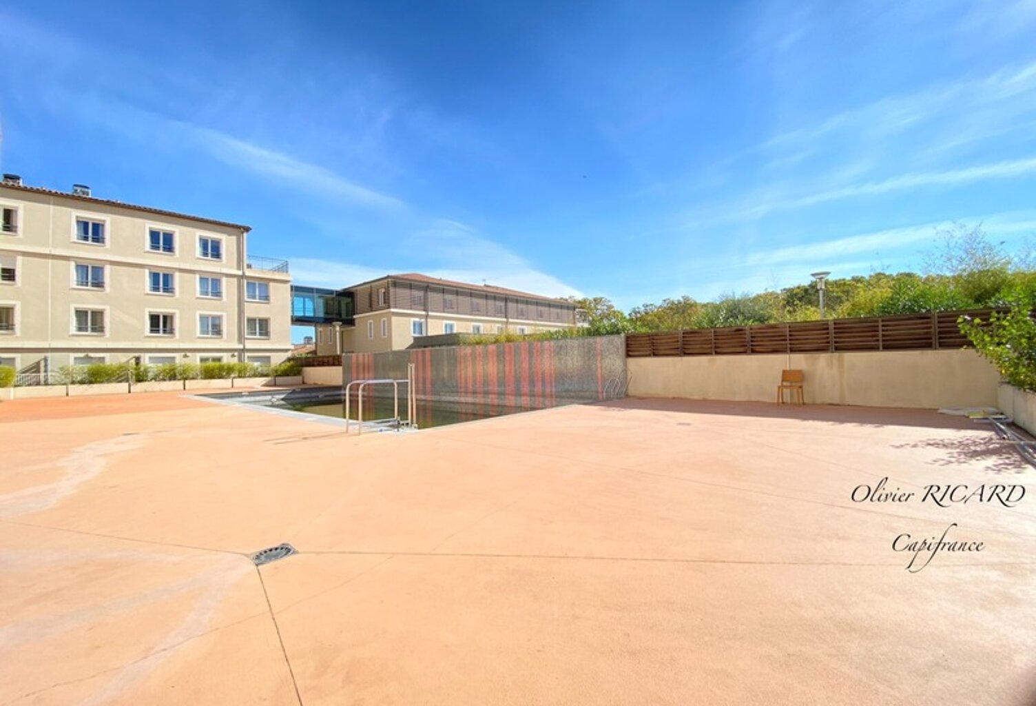 Dpt Hérault (34), à vendre JUVIGNAC Appartement T3 de 66,89 m2 dans résidence avec piscine — photo 1