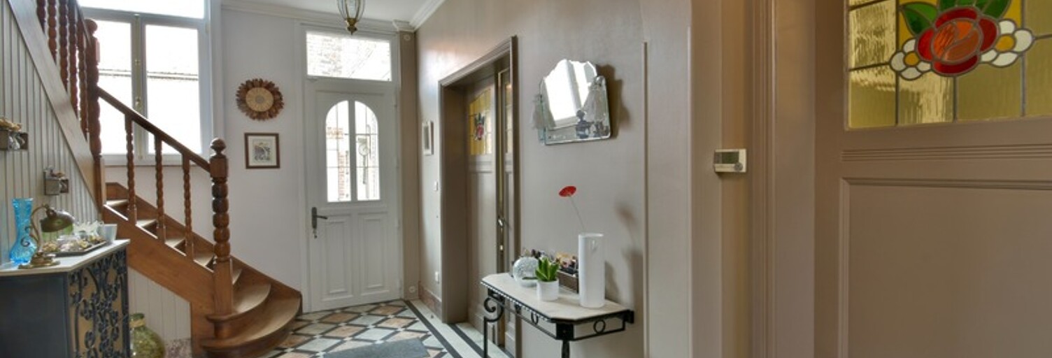 Maison 8 Pièces 205 m² à vendre à Mérignies (59710)