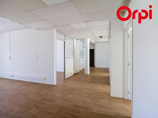 Bureaux À Louer - LE PONTET - Charles de Gaulle — photo du bien