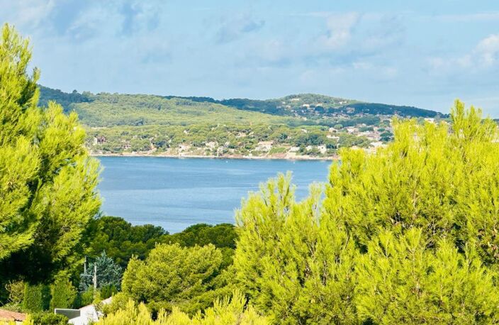 Appartement À Vendre T2 + Terrasse vue mer + 1 Place de parking privative Saint Mandrier sur Mer — photo 2