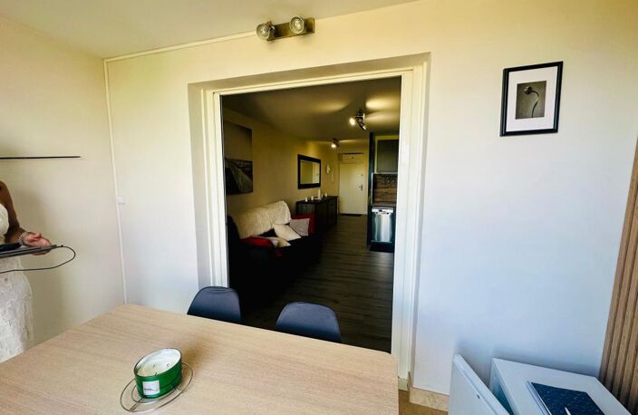 Appartement À Vendre T2 + Terrasse vue mer + 1 Place de parking privative Saint Mandrier sur Mer — photo 5