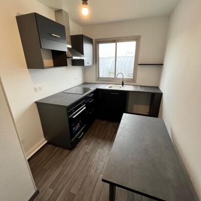 Appartement 4 pièces 870 €