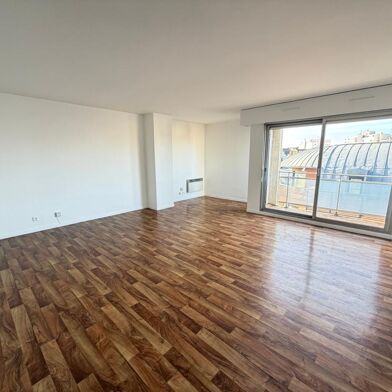 Appartement 4 pièces 870 €