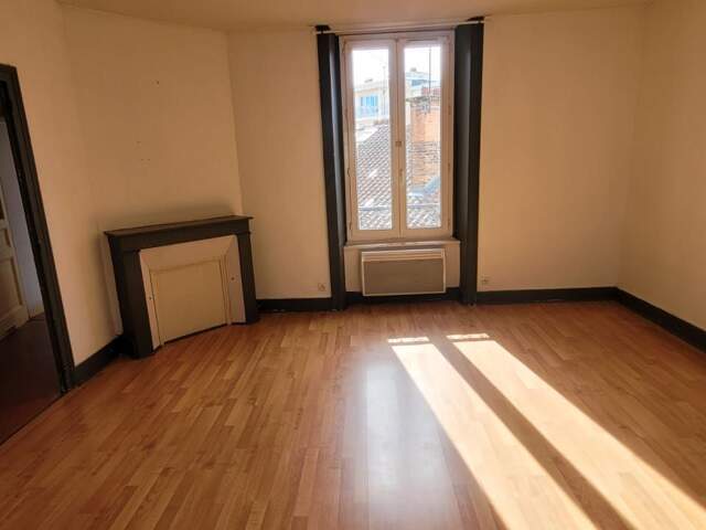 À Vendre T2  CENTRE-VILLE — photo du bien