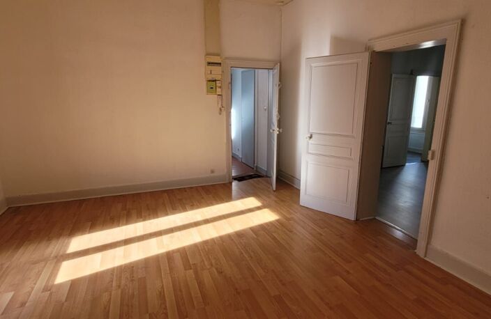 À Vendre T2  CENTRE-VILLE — photo 2