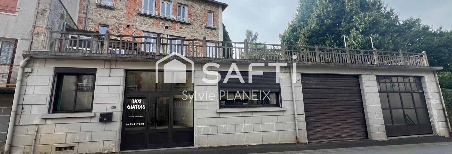 Immeuble  208 m² à vendre à Giat (63620)