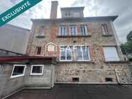 À découvrir cet Immeuble avec local commercial en rdc et 2 appartements sur 3 étages. — photo 2