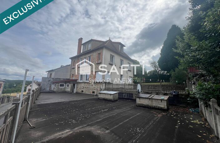 À découvrir cet Immeuble avec local commercial en rdc et 2 appartements sur 3 étages. — photo 3
