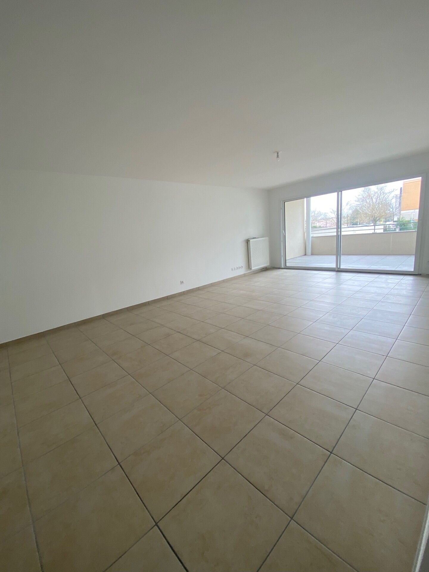Photo À vendre - Appartement T3 neuf de 80 m² avec terrasse plein sud - RE 2020 image 2/4