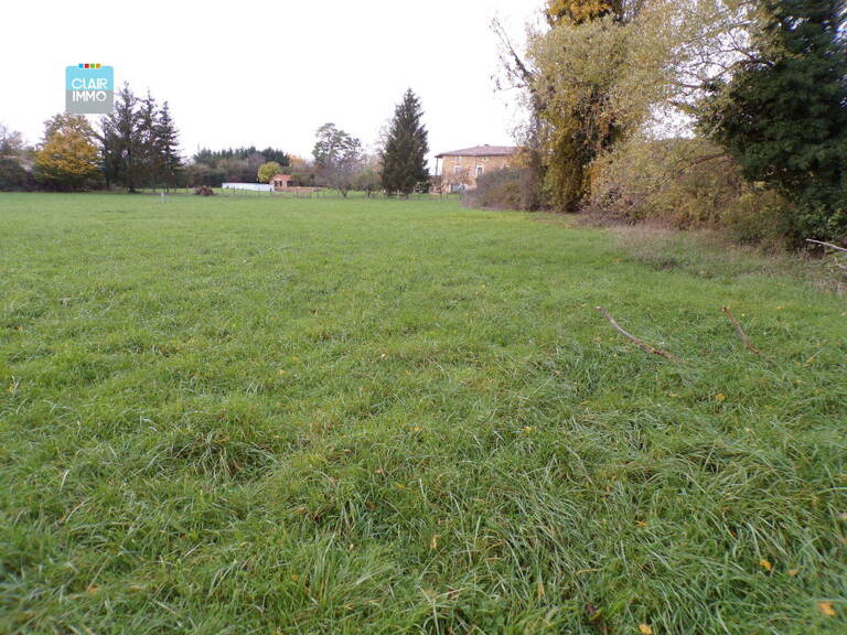 A SAINT-MAURICE-DE-SATONNAY PROCHE MACON BEAU TERRAIN A BATIR — photo 1