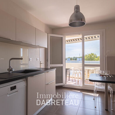 Appartement 4 pièces 1490 €