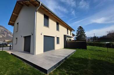 Maison 4 pièces 432000 €
