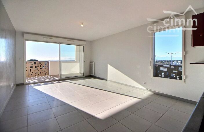 T3 60 m² avec terrasse de 11 m², garage et cellier — photo 3