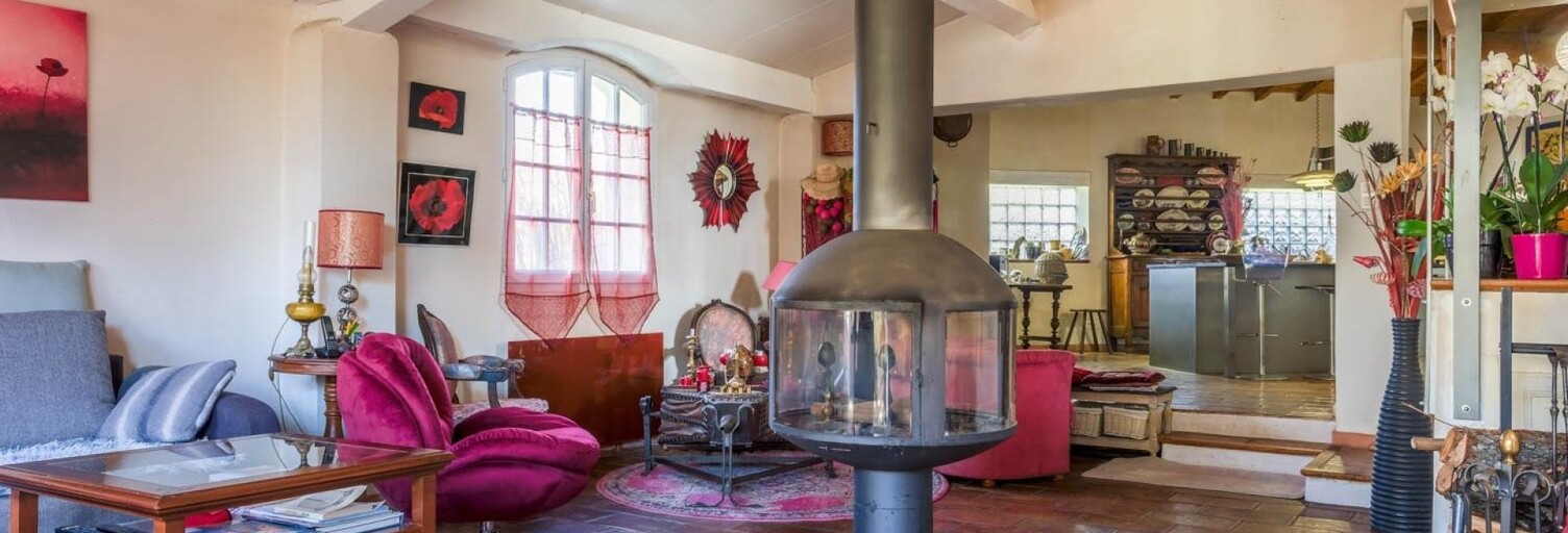 Maison 9 Pièces 296 m² à vendre à Villars (84400)