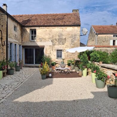 Maison 12 pièces 250000 €