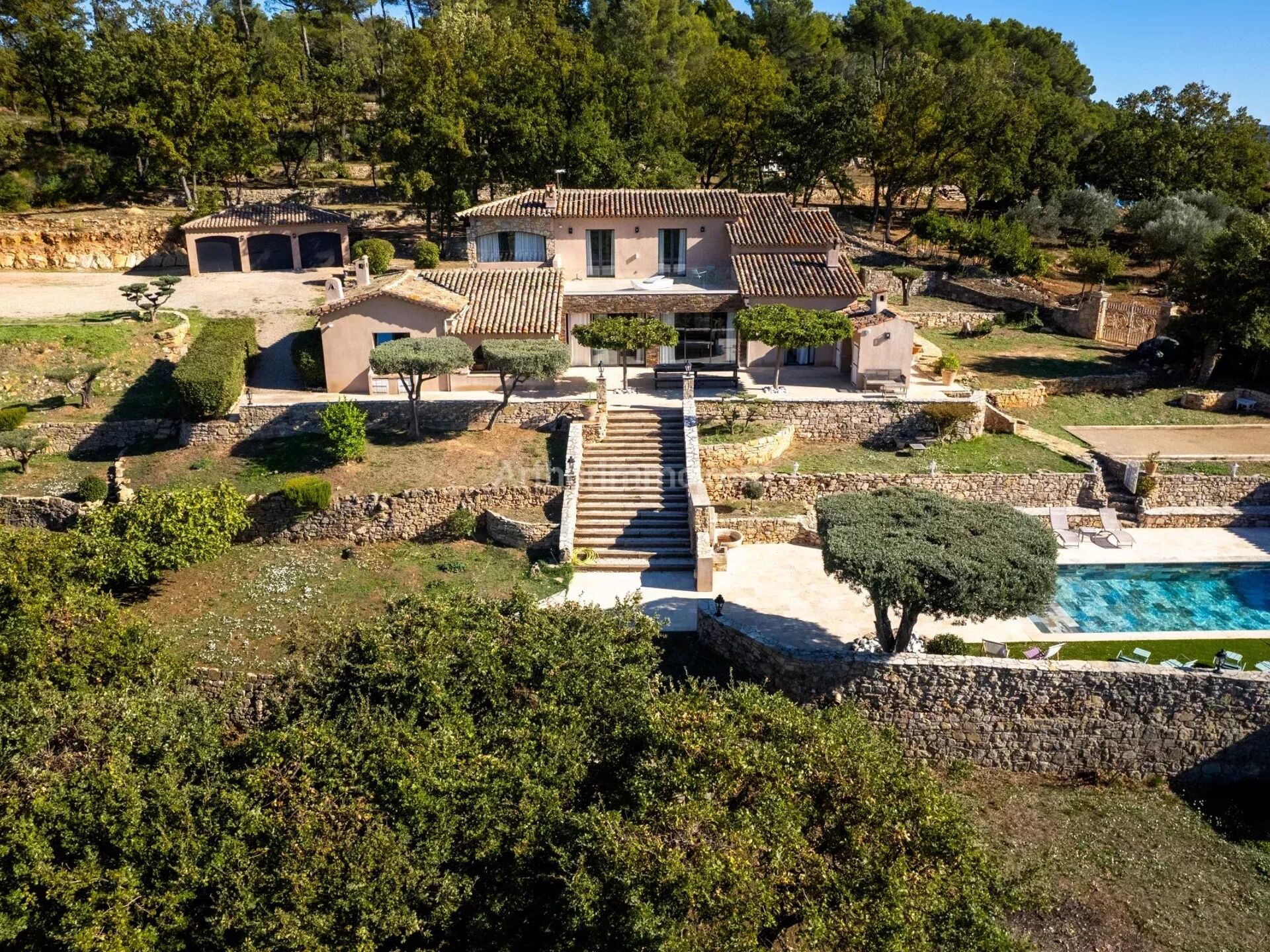 Maison 10 pièces 259 m² · à Draguignan · 259 m² · 1 456 000 €