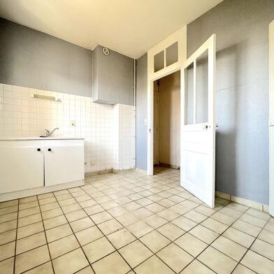 Appartement 4 pièces 159000 €