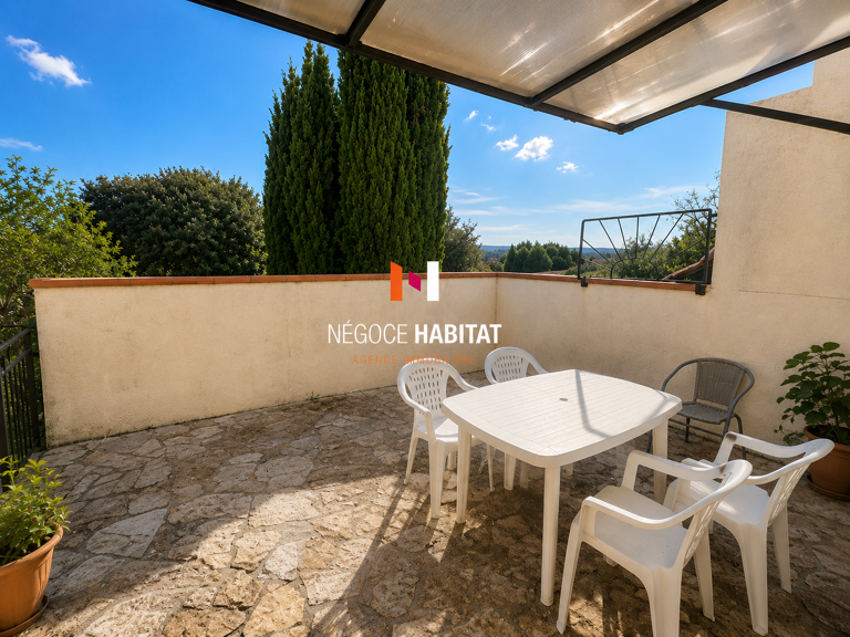 APPARTEMENT T2 LOUE MEUBLE - PISCINE DANS LA RESIDENCE — photo 1