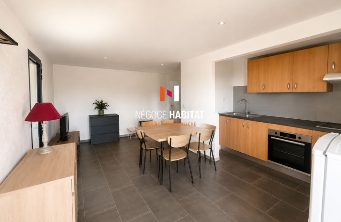 APPARTEMENT T2 LOUE MEUBLE - PISCINE DANS LA RESIDENCE — photo 3