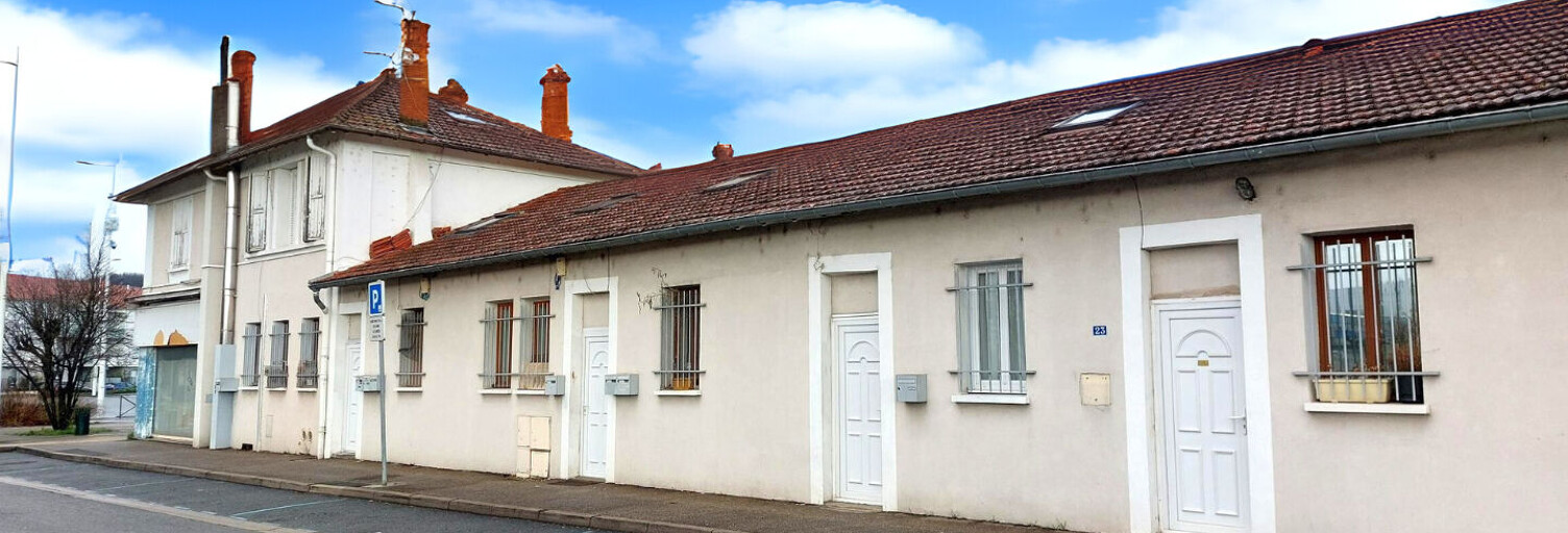 Immeuble   m² à vendre à Saint-Maurice-de-Beynost (01700)