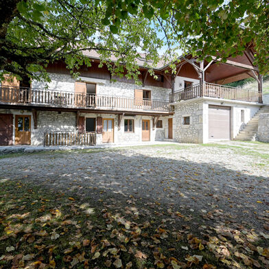 Maison 11 pièces 595000 €