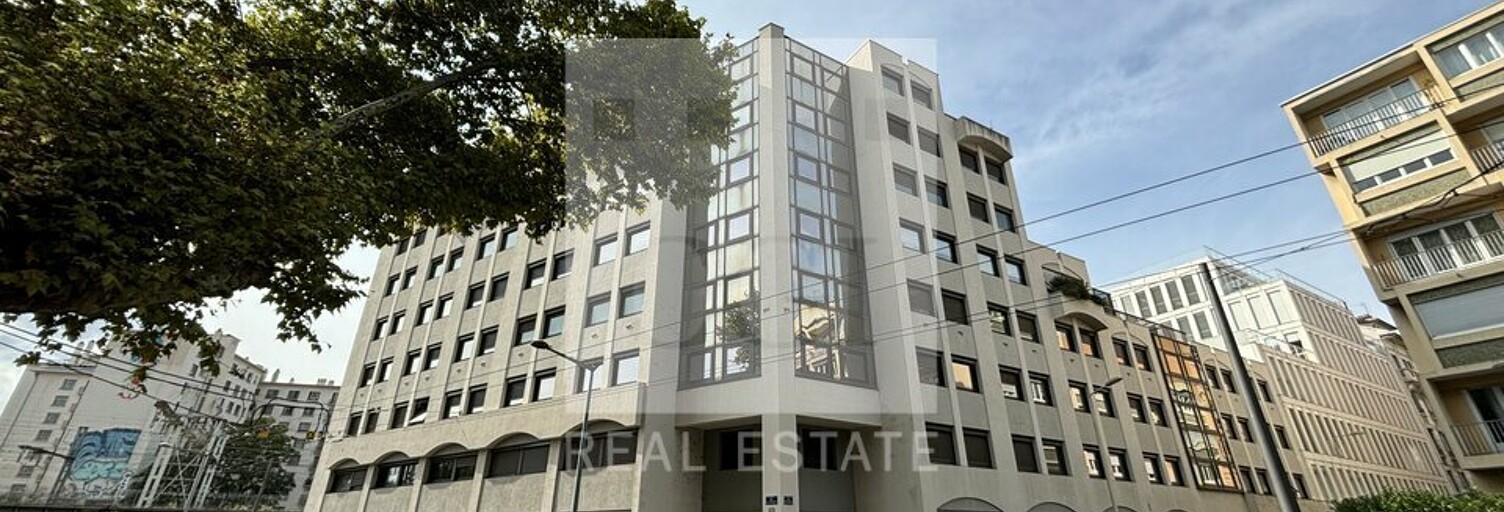 Bureau  273 m² à louer à Lyon 6 (69006)