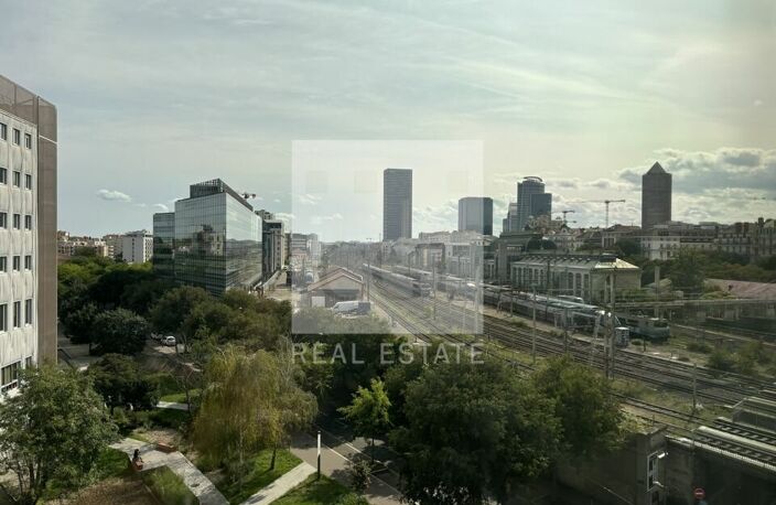 BUREAUX à LOUER — photo 3