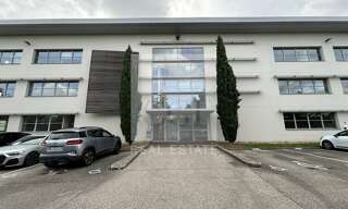 Bureau  345 m² à louer à Saint-Genis-Laval (69230)