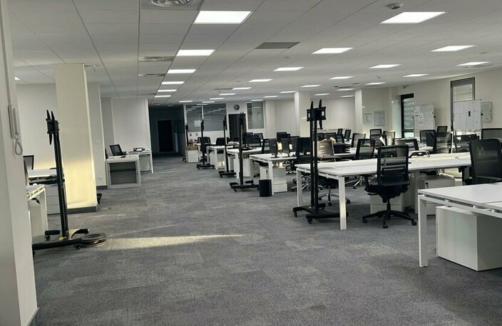 BUREAUX à LOUER — photo 4