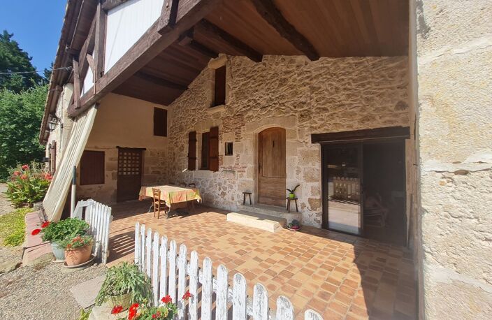 Maison et dépendances — photo 5