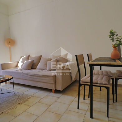 Immeuble  287000 €