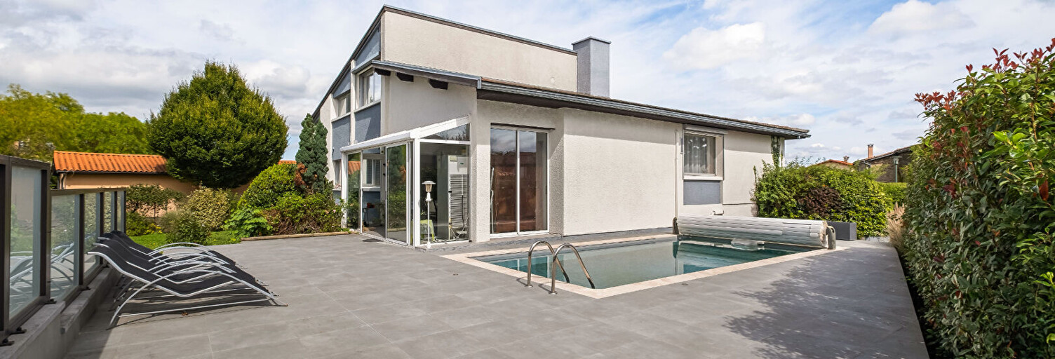 Maison 9 Pièces 218 m² à vendre à Beauvallon (69700)