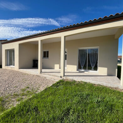 Maison 4 pièces 900 €