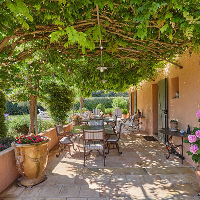 Maison 6 pièces 748000 €