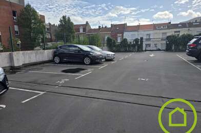Garage  64500 €
