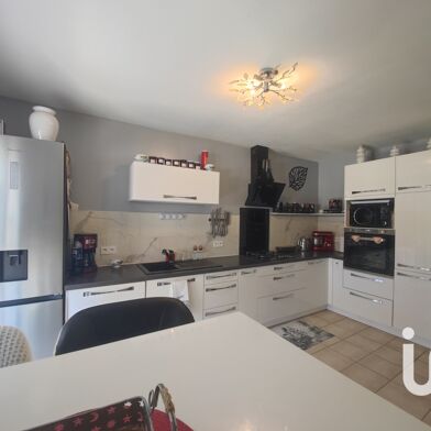 Maison 4 pièces 300000 €