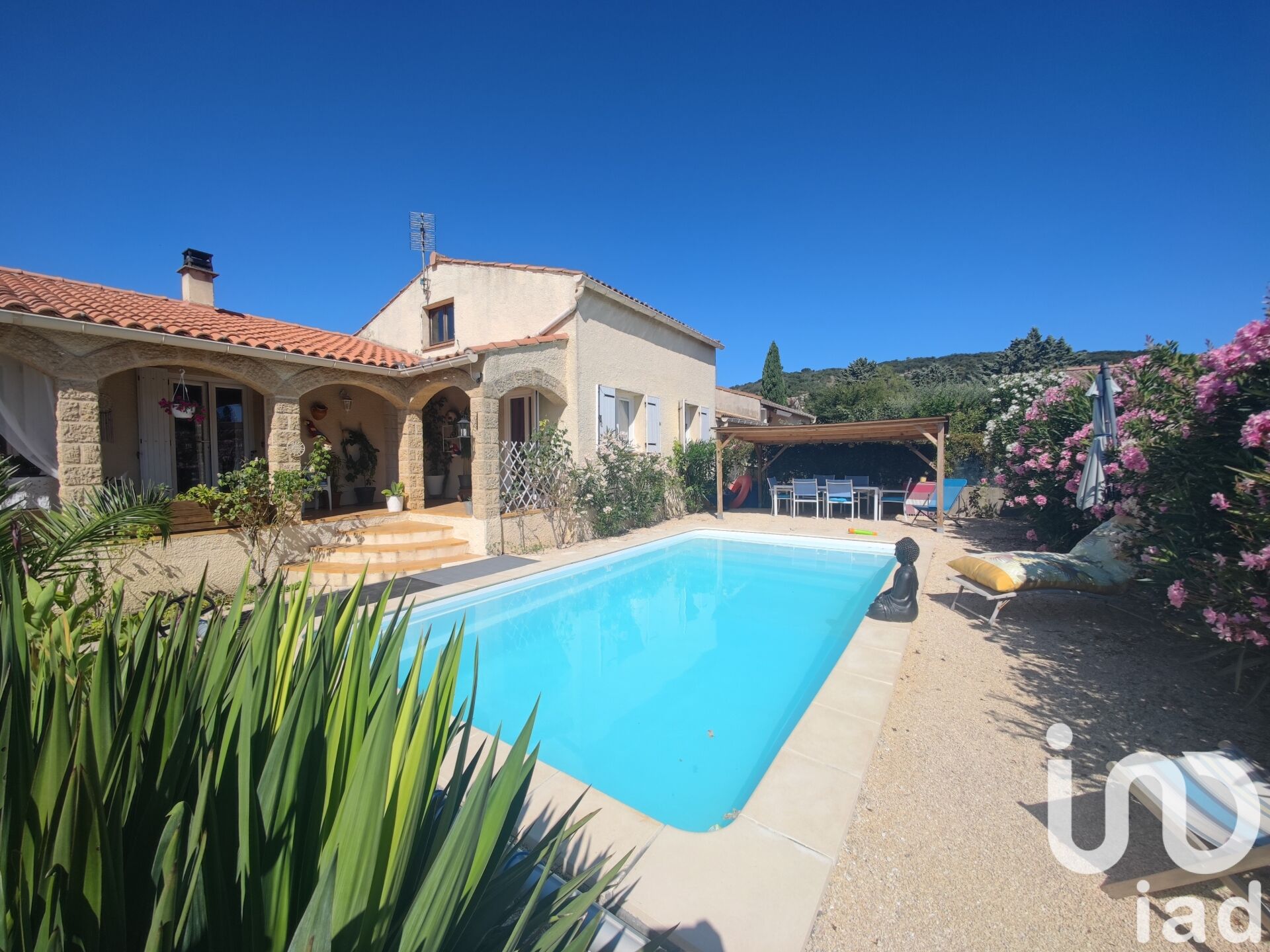 Vente Maison/villa 4 pièces - Photo 2
