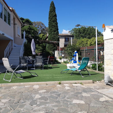 Maison 6 pièces 826000 €